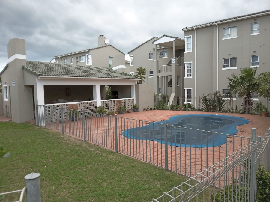 2 Bedroom Property for Sale in Greenways Golf Estate Western Cape